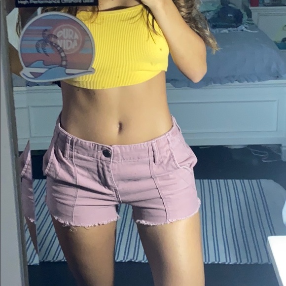 Shorts - Picture 2 of 4